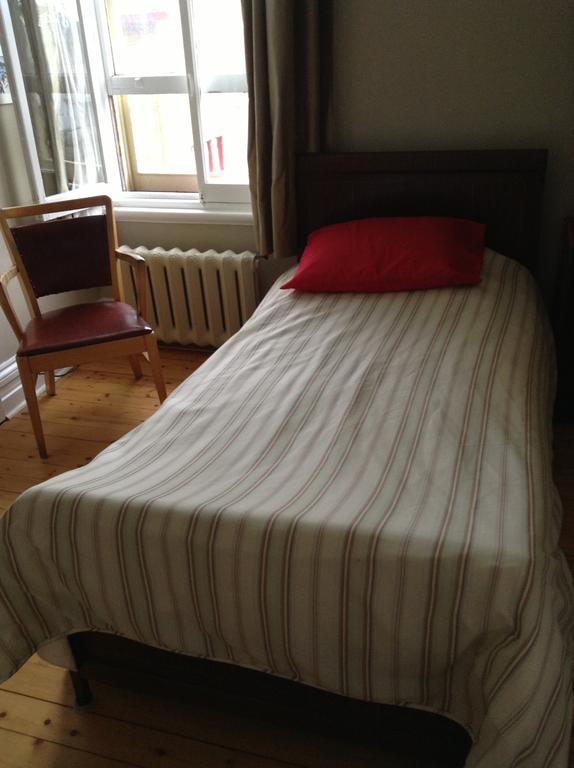 Le Gite Des Soeurs Saint-Luc-de-Vincennes Habitación foto
